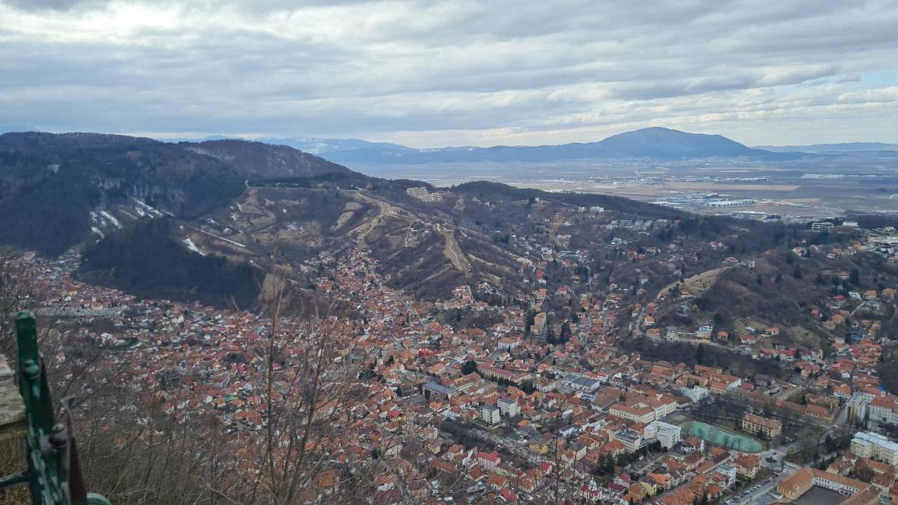 Pensiunea Kyfana Zărneşti Exterior foto